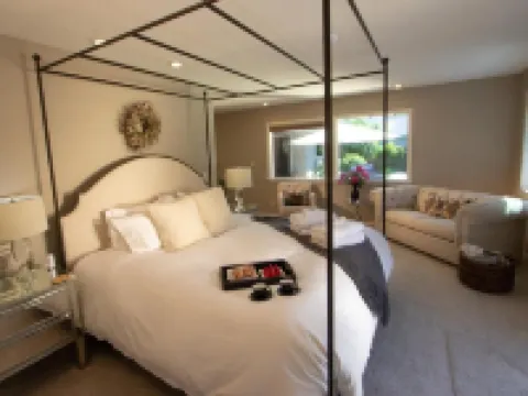 HEATED Pool & Hot Tub in a Quiet Neighborhood- Walk to Town- Dog Friendly ワラワラのホテル