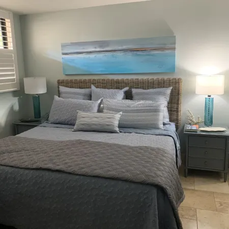 Oceanfront Spectacular Condo-New Furnishings & Appliances - 60ft from the Water!