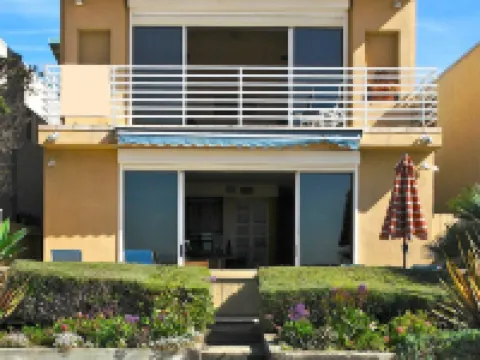 LAX Beachhouse - Luxury On The Sand and near LAX Hotels in Playa del Rey