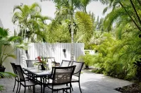 Spacious 3br Townhouse In A Quiet Gated Community With Pool, Hot Tub