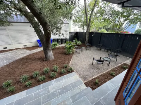 Great Downtown Charleston Location!