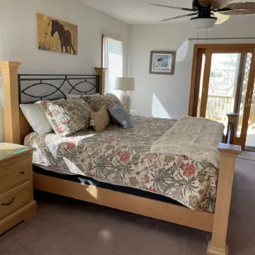 Spacious Home,Saltwater Heated Pool, Game Room, Volleyball,Ocean Views & Tennis