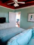 Adorable Cottage By the Sea - Ocean View - 1/2 Block Walk to Beach - Fenced Yard