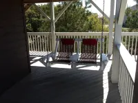 Charming cottage 2 blocks from the beach