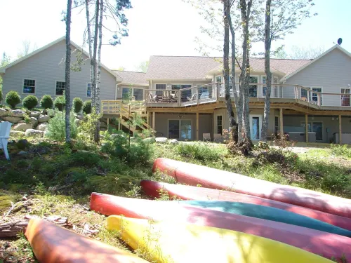 Spectacular luxury, Low allergy, Ocean Waterfront home/kayaks/Canoes/hot tub