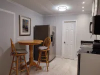 Water View Studio Near Downtown