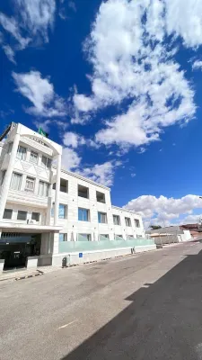 Hayat Haql Hotel and Marina