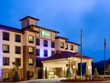 Holiday Inn Express & Suites Lexington