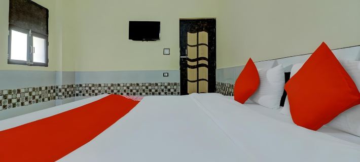 Tulsi Residency Hotels in Vrindavana