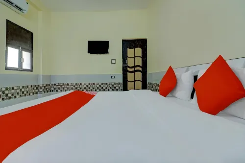 Tulsi Residency - bar