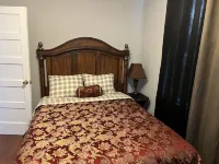 2BR/1BA Walking Distance to Convention Center & Bathhouse Row Close to Oaklawn