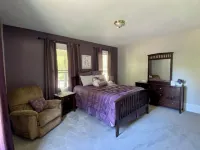 Cozy Main Street Flat