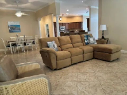 Upgraded 3:2 House in Amelia mins to Sumter Landing, golf & pool. New rental. Hotels in The Villages