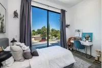 The Modern Serenity Retreat