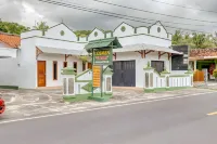 RedDoorz near Wisata Pantai Parangtritis Hotel dekat Pantai Parangtritis