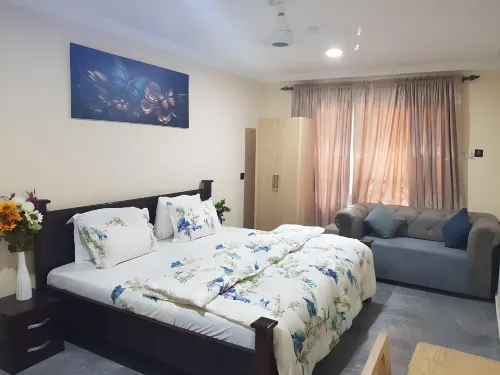 Fokuzzy Lodge Hotels in Adjiringanor