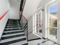 Kapsuła Hostel Warszawa Hotels near Program Art Gallery