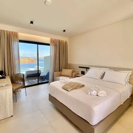 Eleia Seafront Rooms & Villas