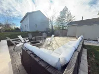 Charming 3-bedroom house in marvelous Elgin with AC, WiFi