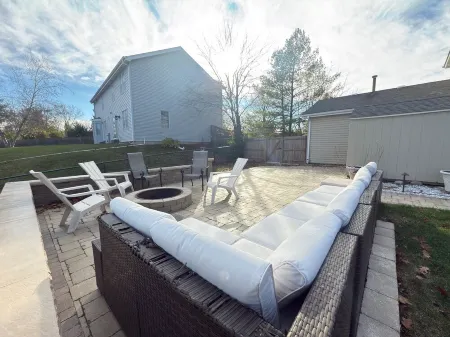 Charming 3-bedroom house in marvelous Elgin with AC, WiFi Отели рядом с достопримечательностью «Wing Park»