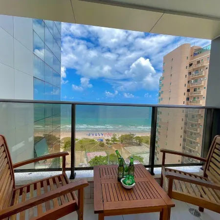 HY Beach Flats - International
