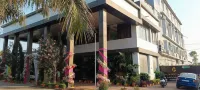Hotel the Grand
