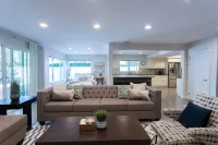 Ground Floor Oasis with Backyard