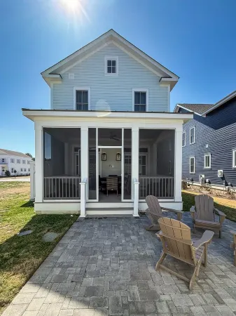 Wave Haven @ Cape Charles, a new house near a private beach & nature preserve. Отели в г. Кейп Чарльз