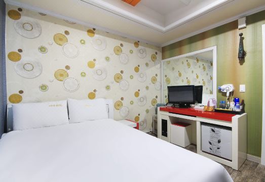 광주 농성동 크리스탈