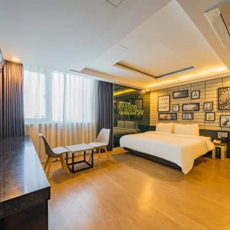 Moonbay Hotel Отели рядом с достопримечательностью «Парк у пляжа Намчхон»
