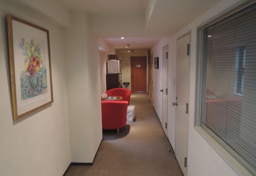 닛코 파크 로지 토부 스테이션의 바/라운지 공간