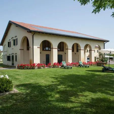Hotel Venice Resort Airport