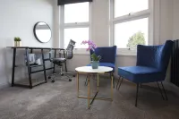 Asperion Hotel Отели в г. Уорплсдон