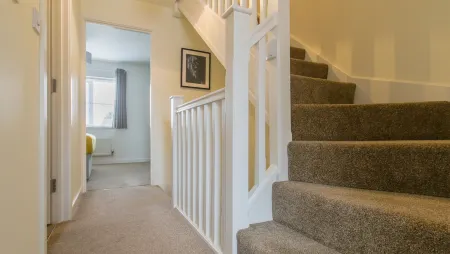 House of Emperor by Your Lettings UK Отели рядом с достопримечательностью «Longthorpe Tower»