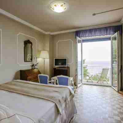 Diana Grand Hotel Rooms