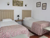 Casa de S. Thiago do Castelo Hotels in Obidos