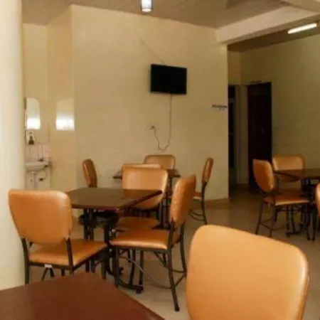 Leopard View Hotel
