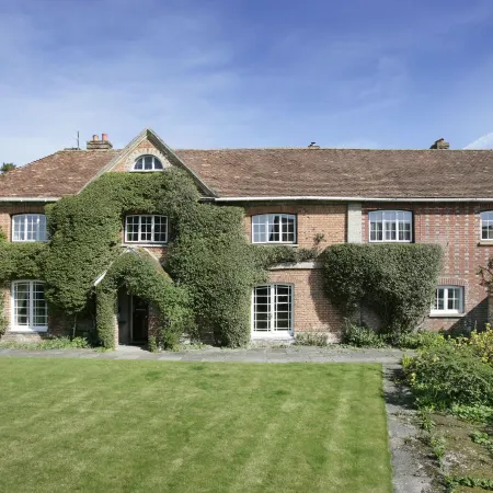 Bridge Farmhouse