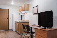 WoodSpring Suites Abilene - Kitchens
