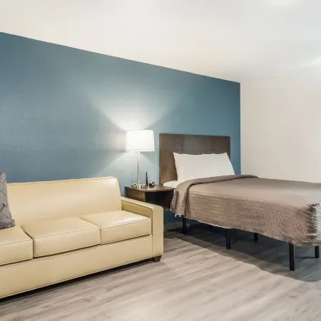 WoodSpring Suites Grand Rapids Kentwood