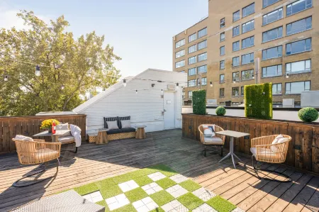 Hotel-Apart Prince Arthur Отели рядом с достопримечательностью «Парк олимпик де Монреаль»