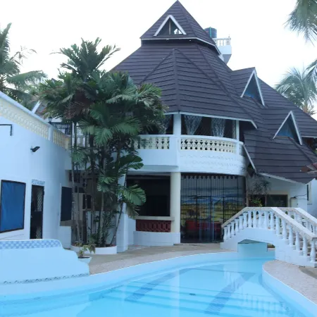 Room-a Wonderful Beach Property in Diani