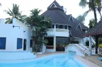 Room-a Wonderful Beach Property in Diani