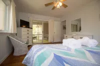 601 Dolphin Rd