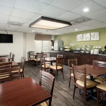 SureStay by Best Western Summerville Flowertown