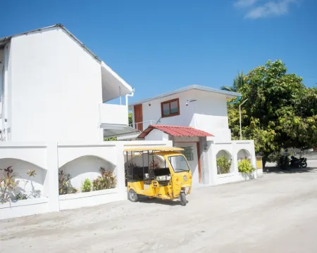 Avanti Surf & Stay Hotels in Vaadhoo