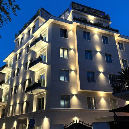 J Maluni City Hotel Отели рядом с достопримечательностью «Номентано»
