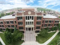Highland Suites Minot