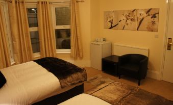 Sapphire Hotel London
