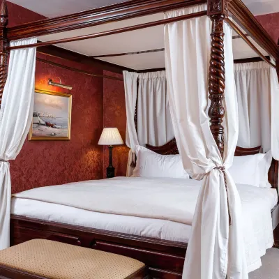 The Angel Posting House & Livery Hotels in der Nähe von Stoke Park